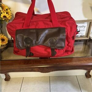 VTG Marlboro Country Store Red Brown Canvas Leather Accent Travel Duffle Bag